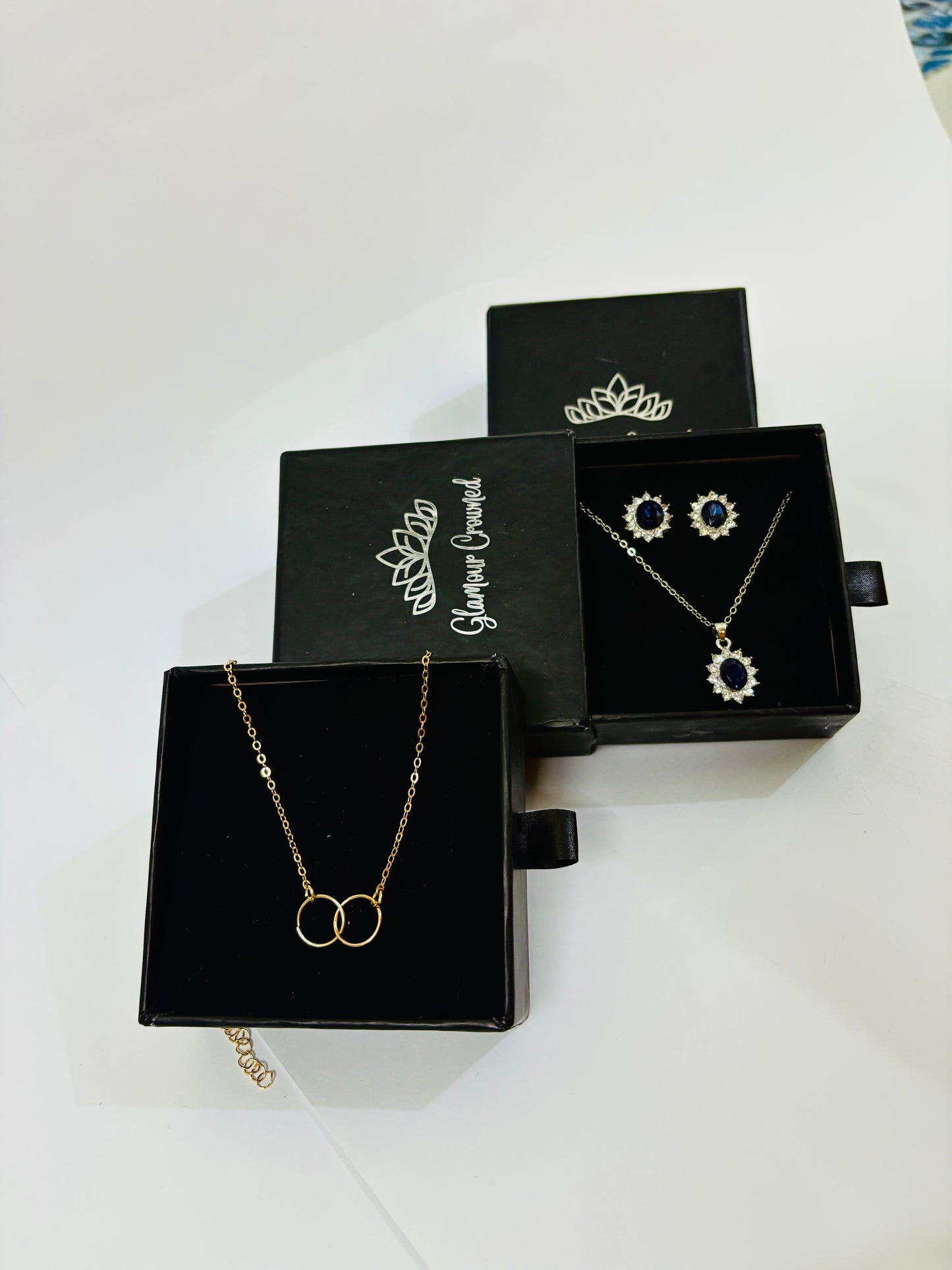 Crystal Diamond With Eternal Bond Jewellery Set