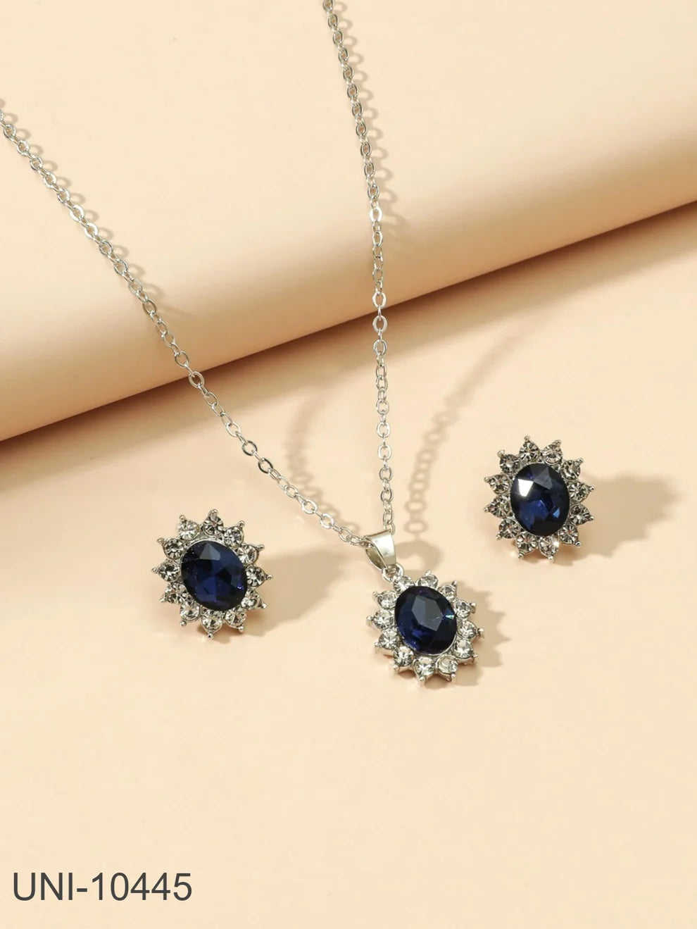 UNI-10445 - Crystal Diamond Silver - Jewelry Set
