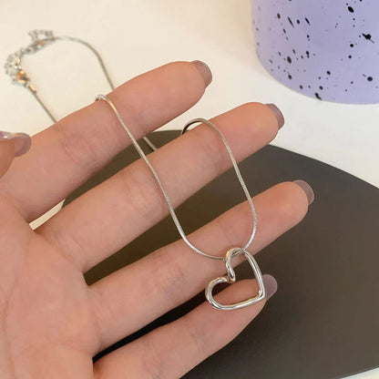 UNI-10255-Silver Heart-Necklace